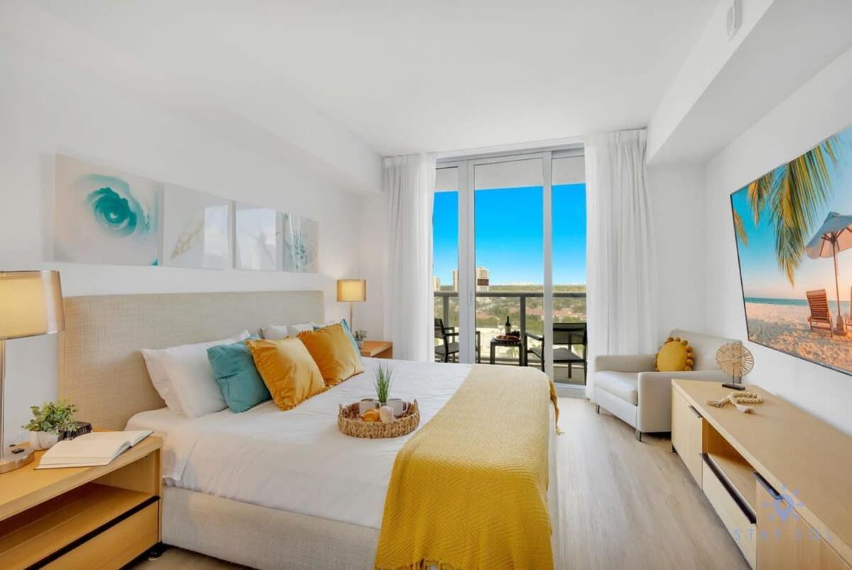 Infinite Views, Amazing Pool, Gym, Near Beach Plaja Hallandale Exterior foto