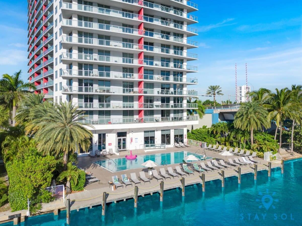 Infinite Views, Amazing Pool, Gym, Near Beach Plaja Hallandale Exterior foto