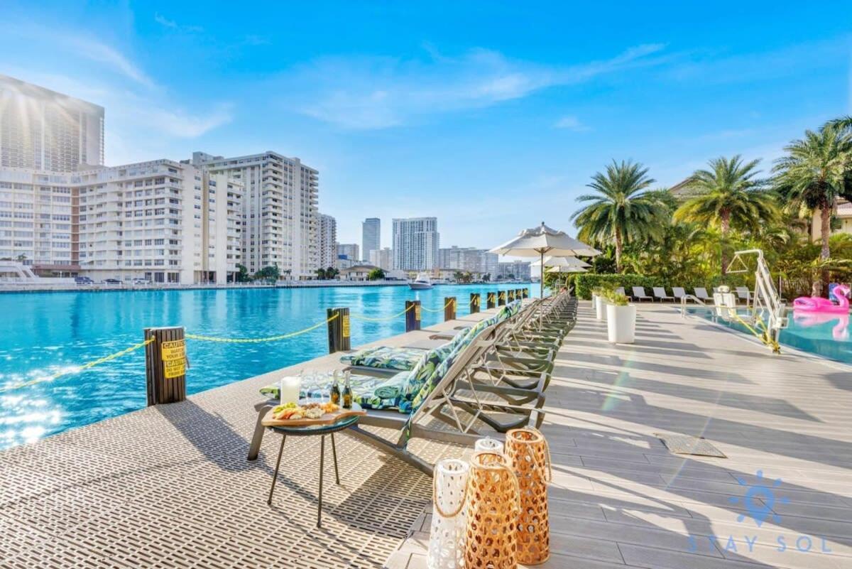Infinite Views, Amazing Pool, Gym, Near Beach Plaja Hallandale Exterior foto